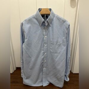 Stafford Men's Sky Blue Casual Button-Down Shirt
